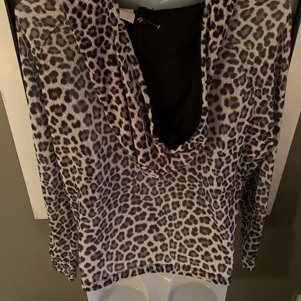 Chetah print throw over - Picture 3 of 3